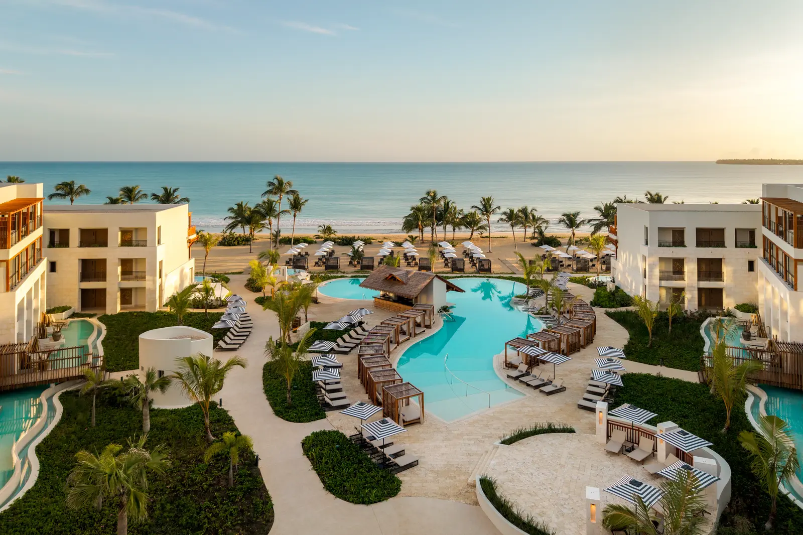 Secrets Playa Esmeralda Beach Resort