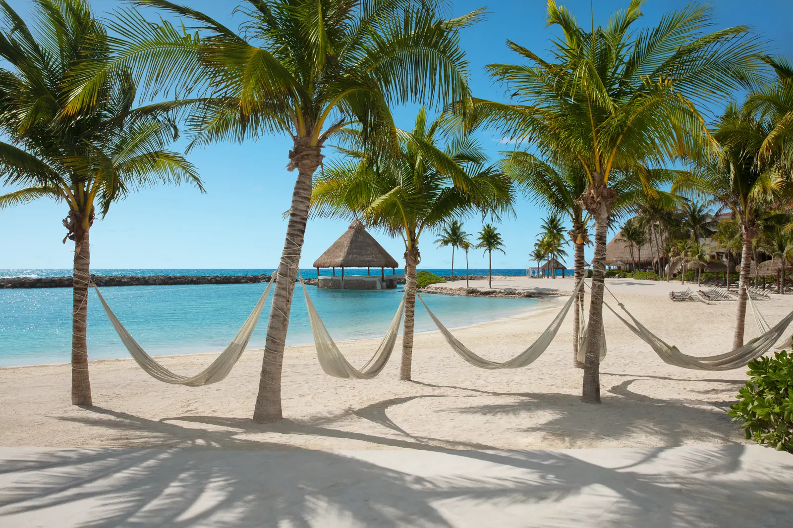 Dreams Aventuras Resort & Spa