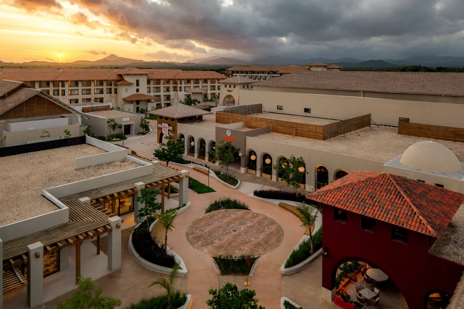 Dreams Playa Esmeralda Beach Resort