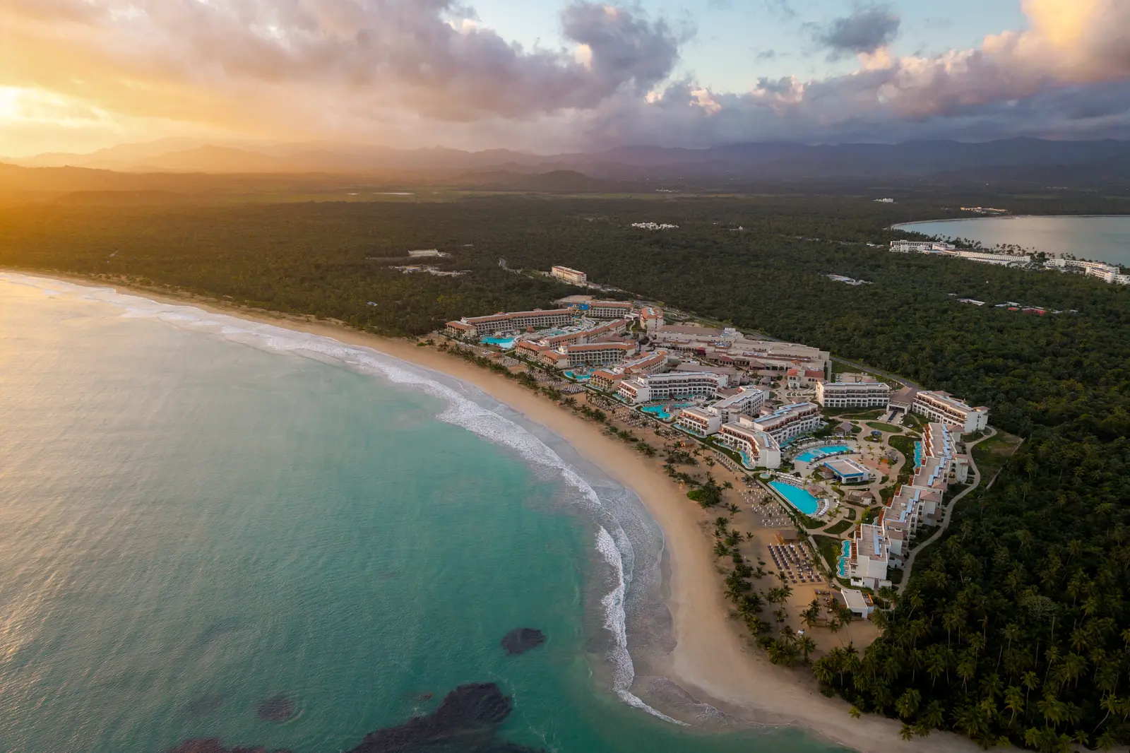 Secrets Playa Esmeralda Beach Resort